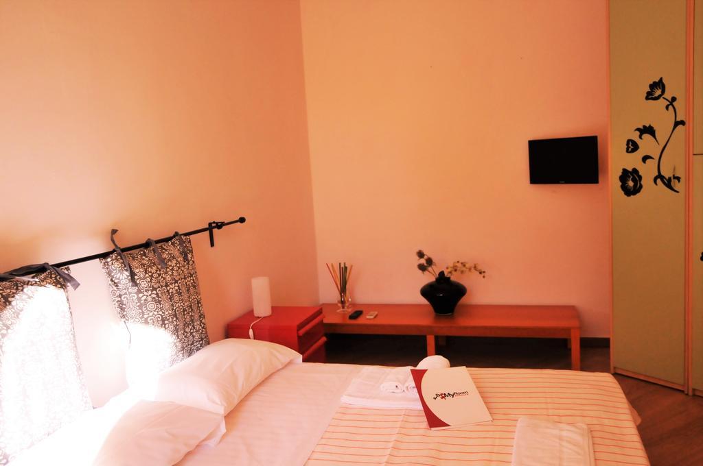 Myroom Statuto * Florencia